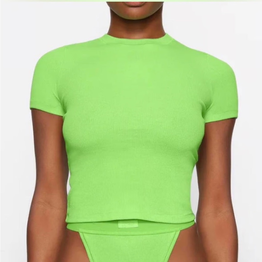 SKIMS Cotton Rib T-Shirt Neon Green Bright